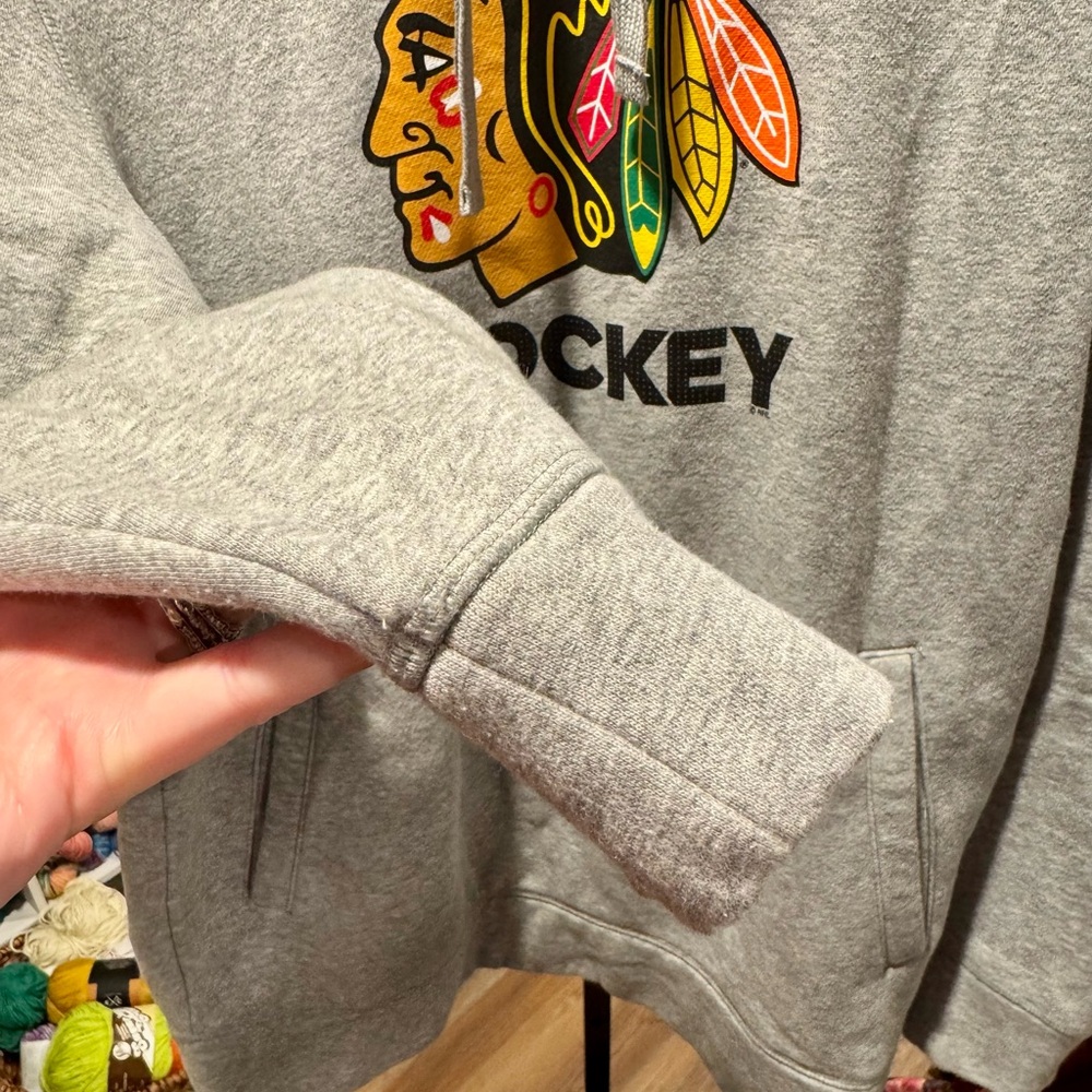 Adidas Gray Men's Blackhawks Hockey Hoodie Chicago - Picture 5 of 7